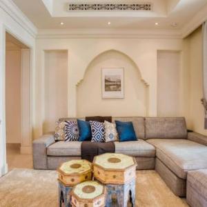 Chic Downtown Apt with NETFLIX by GuestReady Dubai