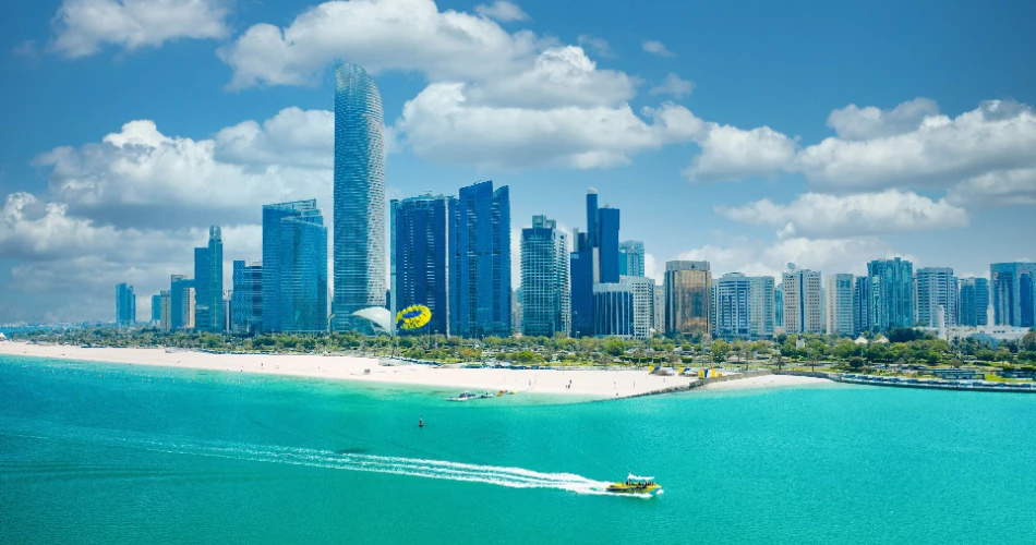 Dubai vs. Abu Dhabi: Which UAE City Should You Visit?