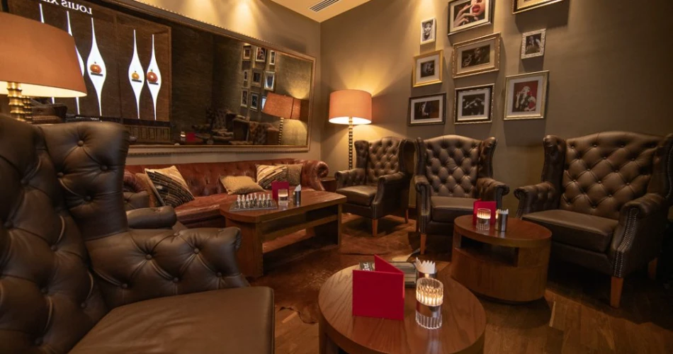 Fairmont Cigar Bar