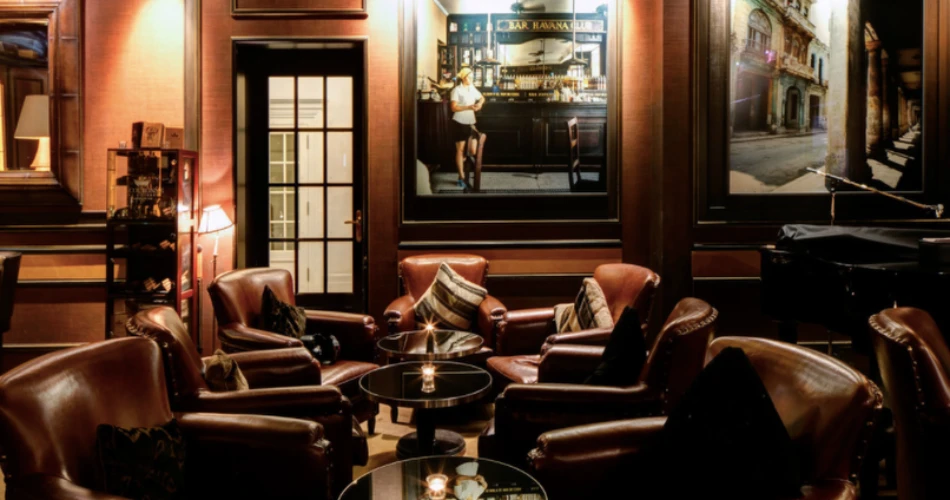 Fairmont Cigar Bar
