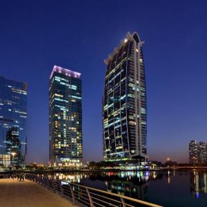 Oaks Liwa Heights Hotel Suites Dubai 