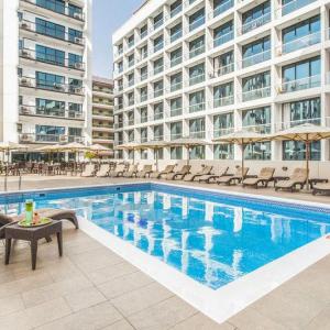 Golden Sands Hotel Apartments in Dubai