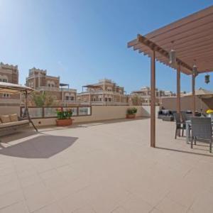 Experience Resort Lifestyle 2 BR Huge Open Terrace