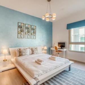 Vibrant Apt for 4 in The Greens by GuestReady Dubai