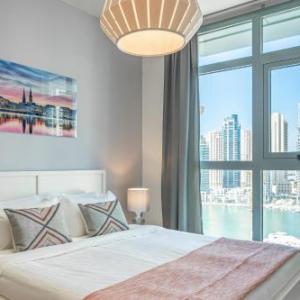 Luton Vacation Homes - Marina Residence in Dubai