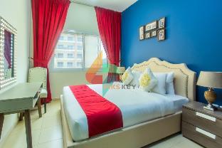 Modern Style 01 BR Apt in Mazaya 17 Queue Point