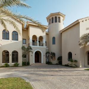 Fantastay Villa with Private Beach - Palm Jumeirah