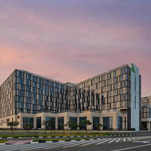 Staybridge Suites Dubai Al-Maktoum Airport Dubai