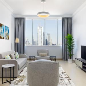 Premium Apt in the Heart of the City with Burj Views in Dubai
