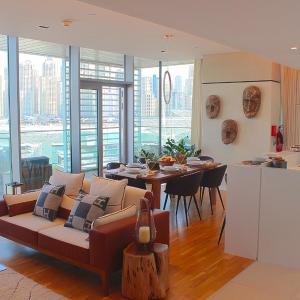 New Apartment Bluewaters Island Sea and Dubai Eye Views Dubai 
