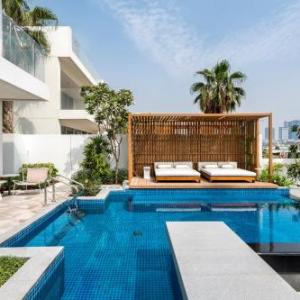 Five Palm Beach Villa with Private Pool