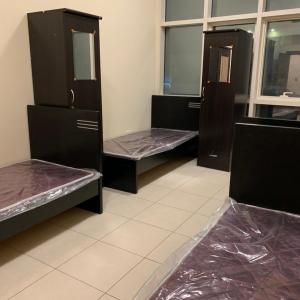 LADIES HOSTEL/DORMITORY with shared Washroom