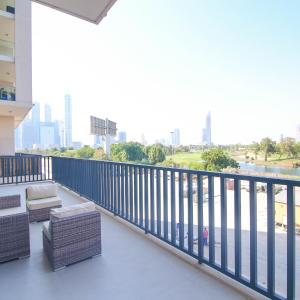 Lux BnB Vida Residences The Hills-3BDR+Maids Golf Course View Dubai