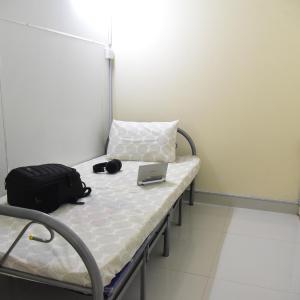 Private partitioned room nr Mall of Emirates